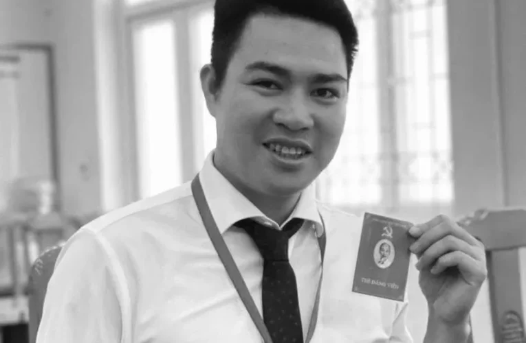 Xót xa thầy giáo ở Hà Nội tử vong do bị điện giật khi dọn nhà sau lũ